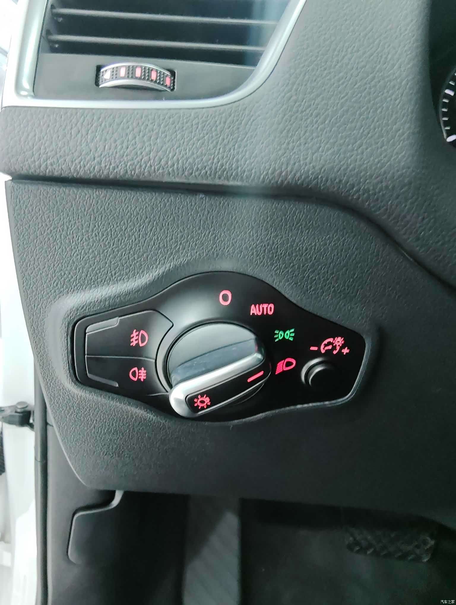 Audi Q5, 2018 15