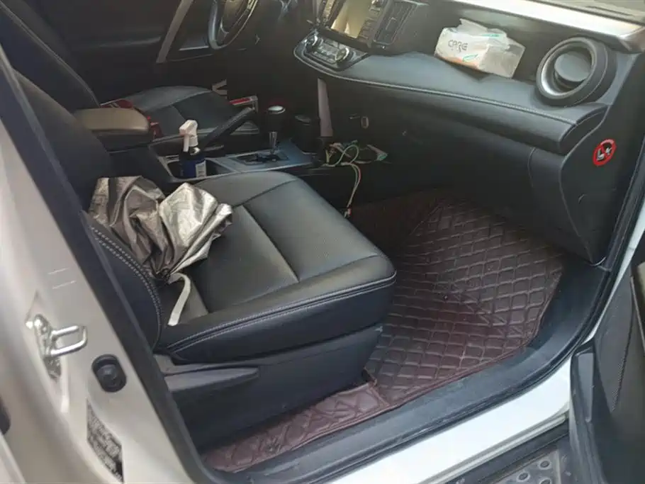 Toyota RAV4 Rongfang