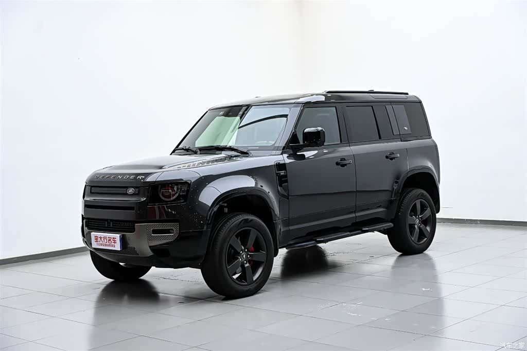 Land Rover Defender, 2024 2