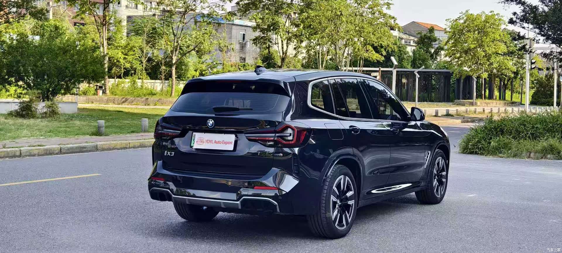 BMW iX3, 2024 все фото