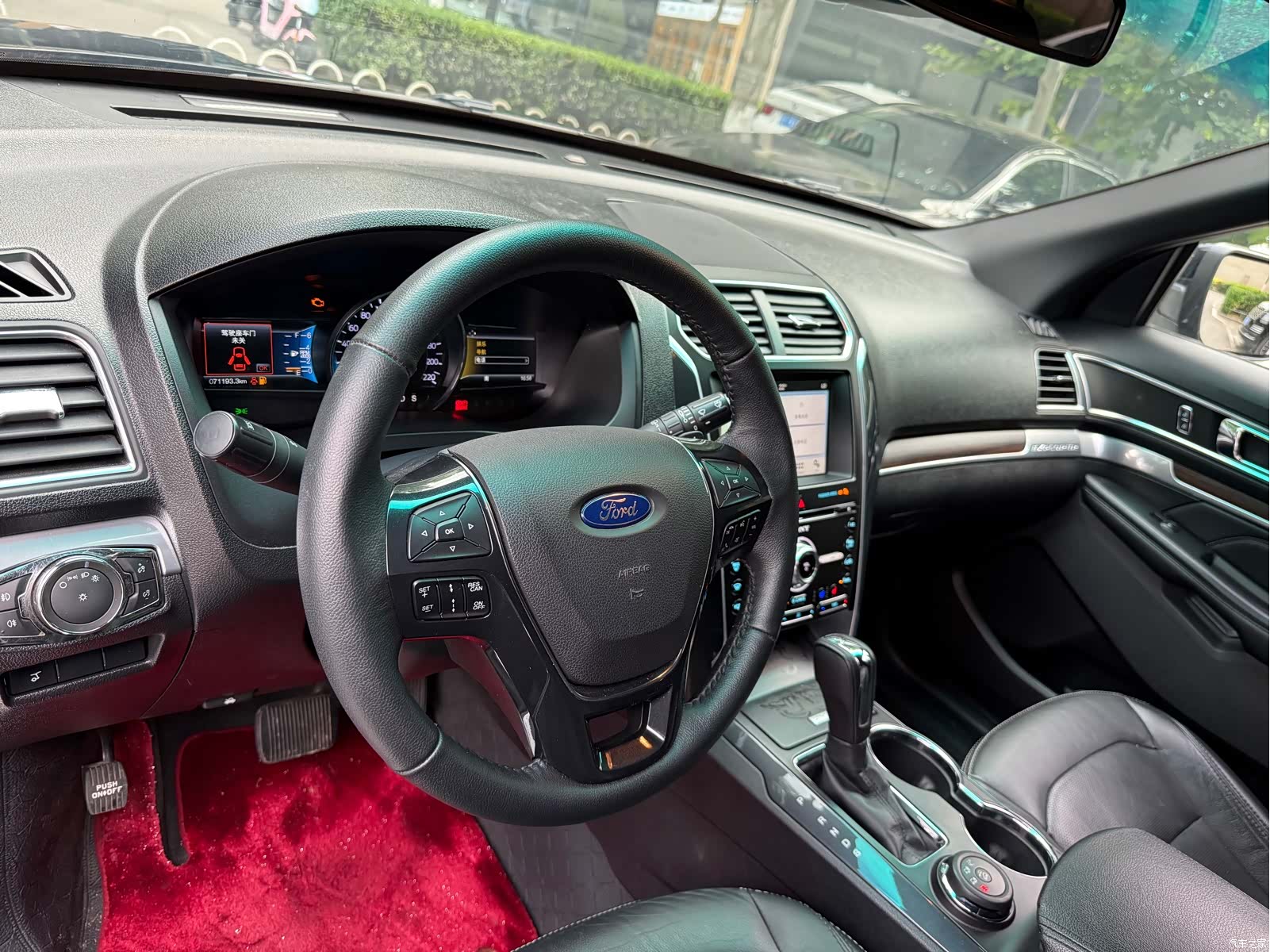 Ford Explorer, 2017 9