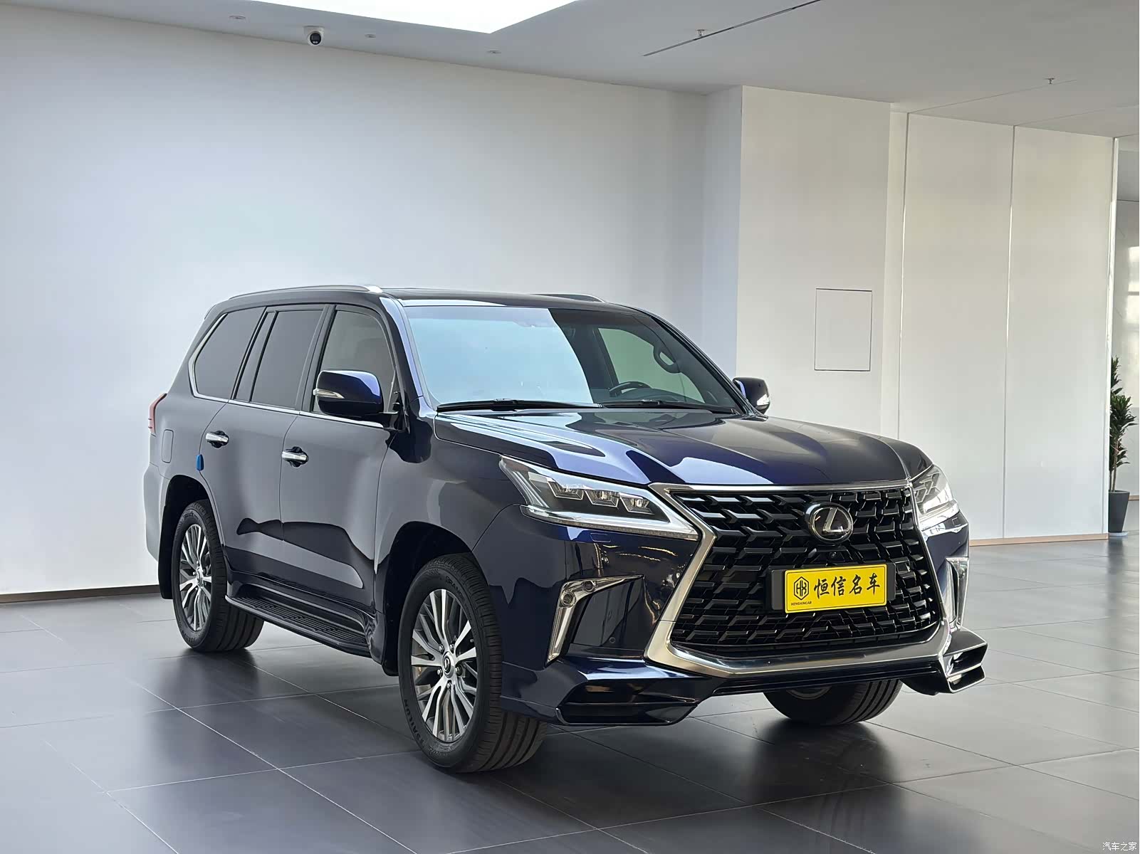Lexus LX, 2018 3