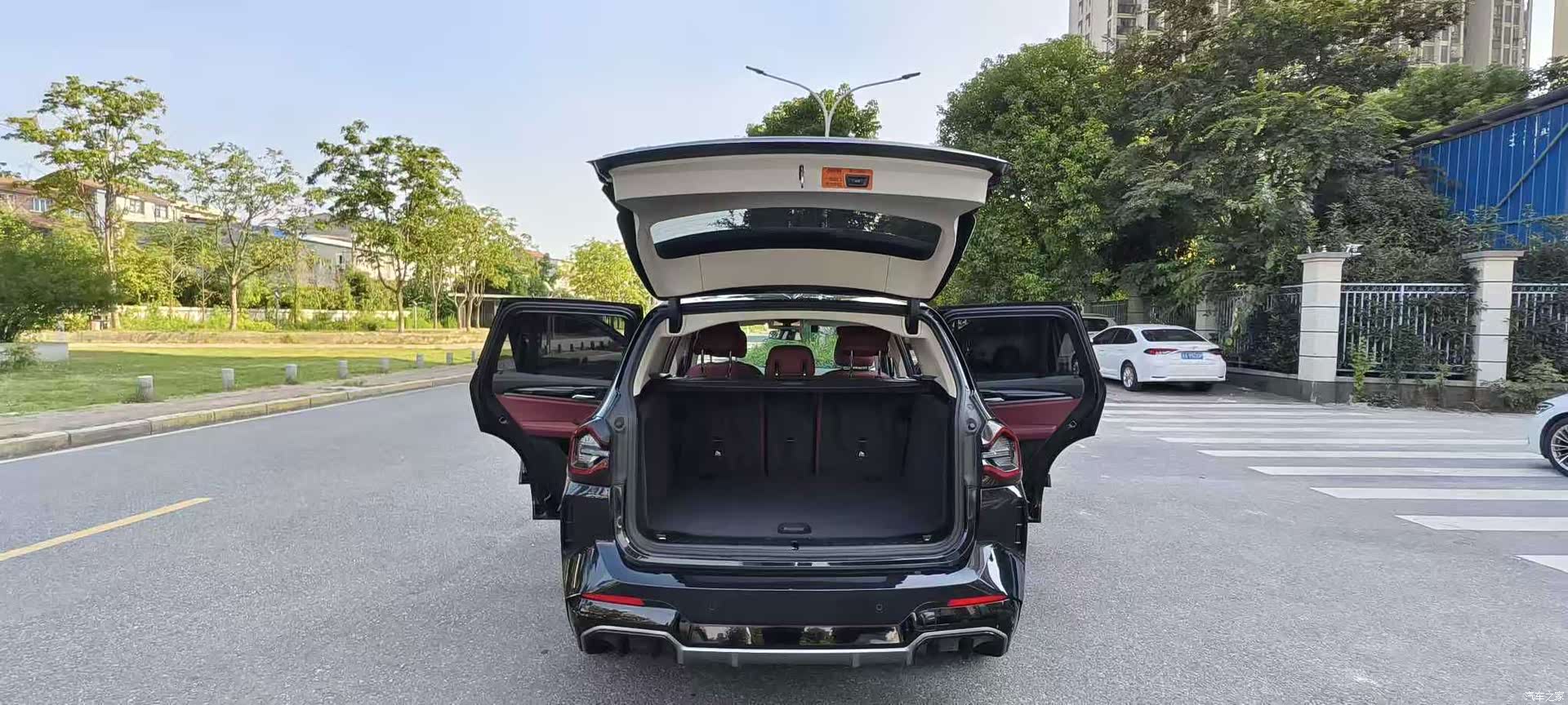 BMW iX3, 2024 7