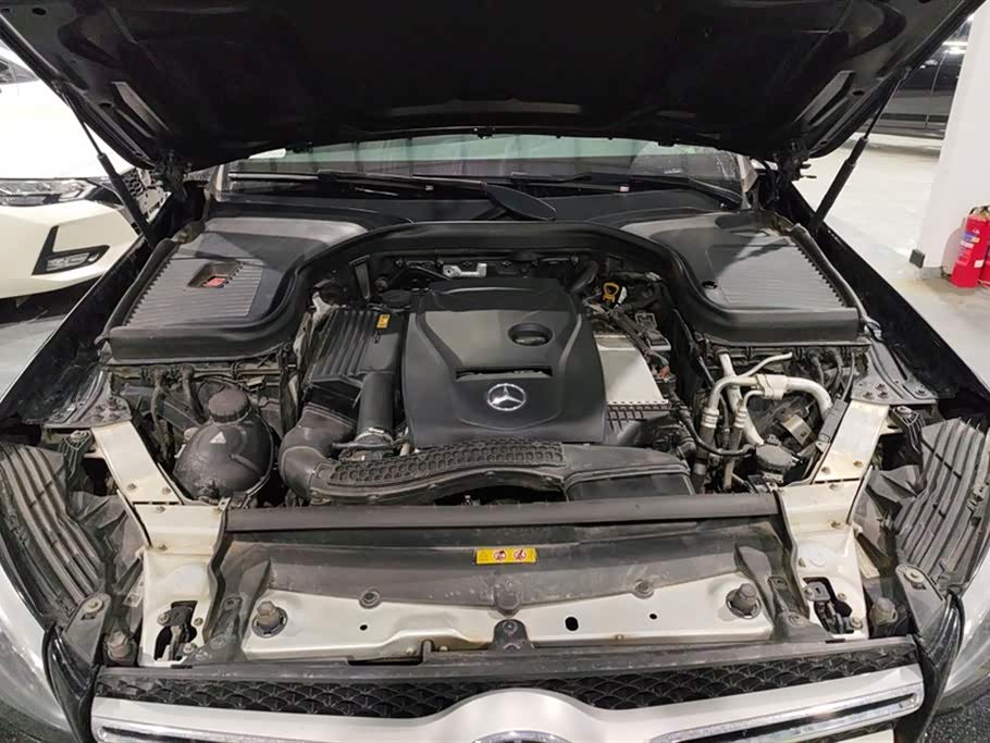 Mercedes-Benz GLC Mercedes-Benz GLC