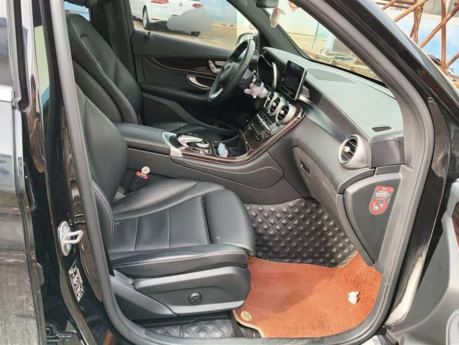 Mercedes-Benz GLC Mercedes-Benz GLC