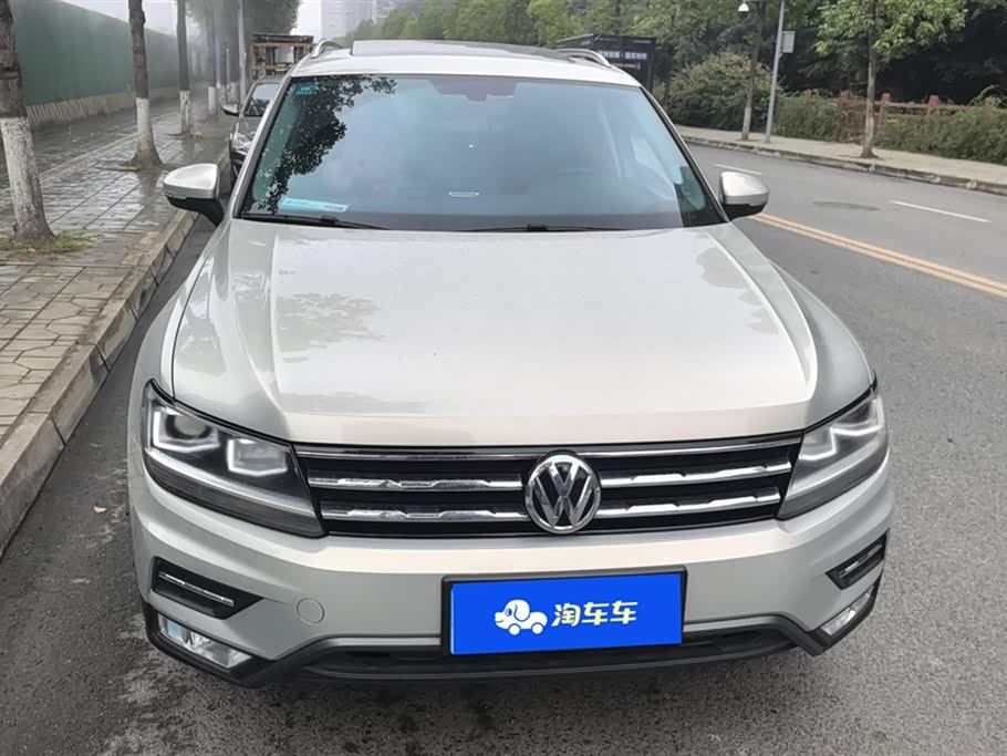 Volkswagen Tiguan L