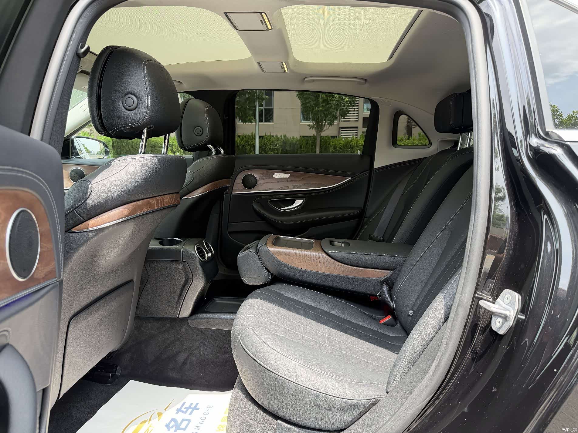 Mercedes-Benz E-Class, 2020 12