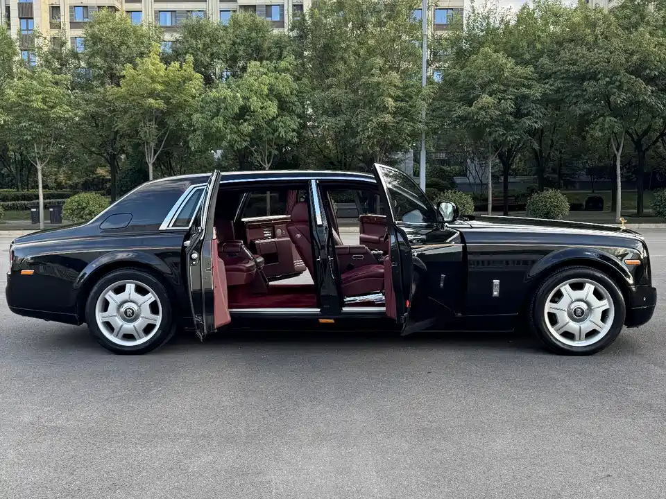 Rolls-Royce Phantom