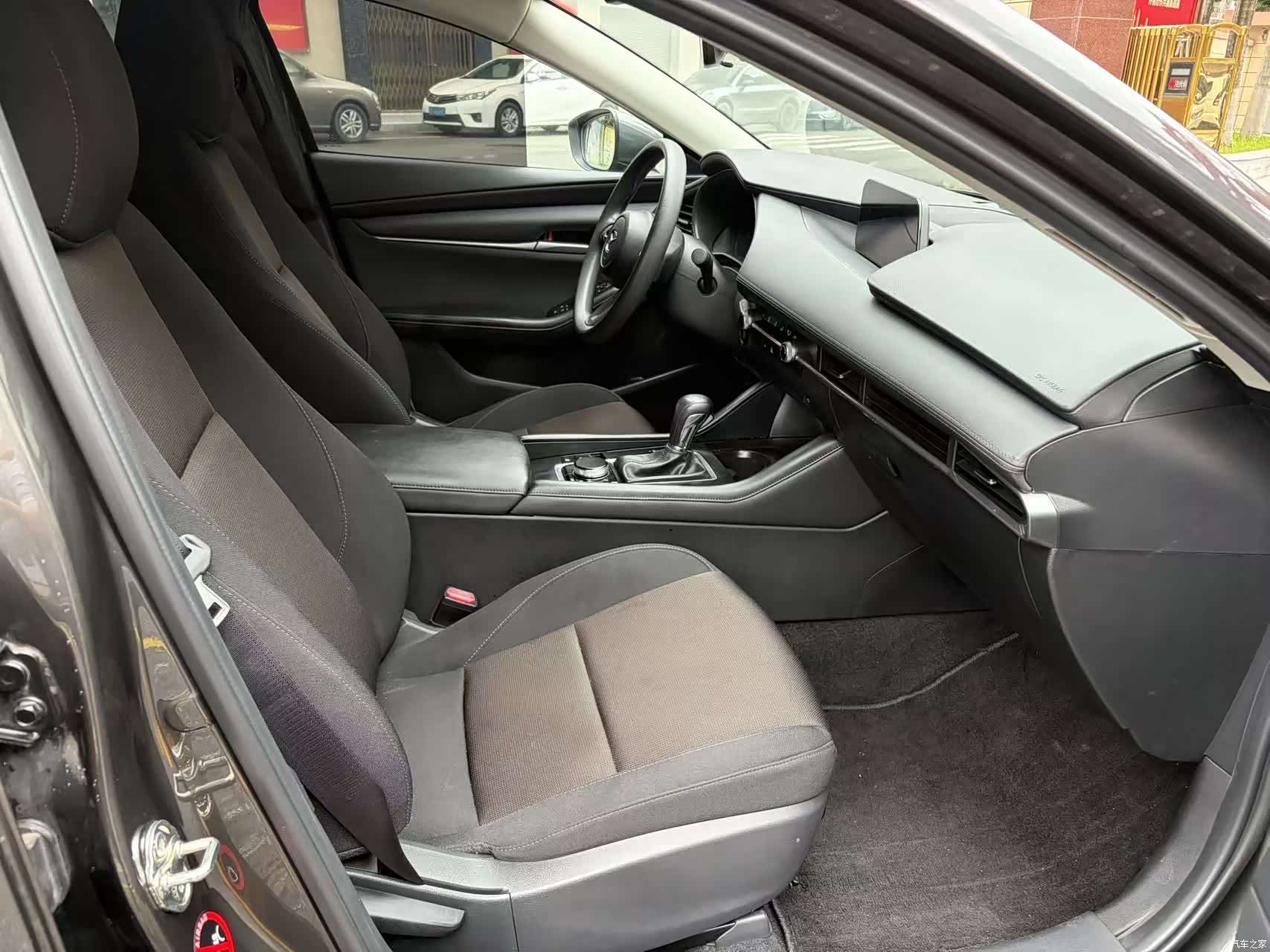 Mazda Mazda3, 2023 9