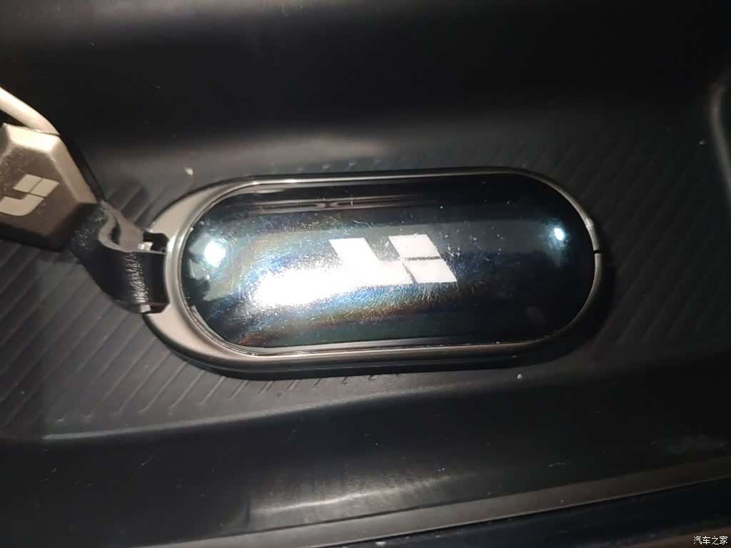 Li Auto L8, 2023 9