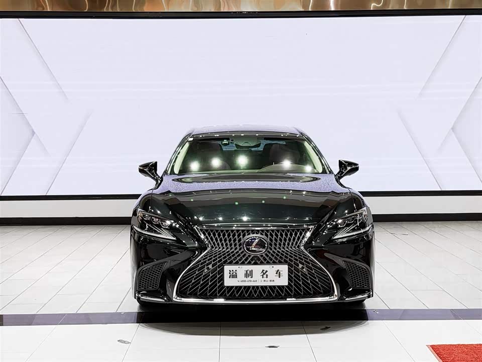 Lexus LS