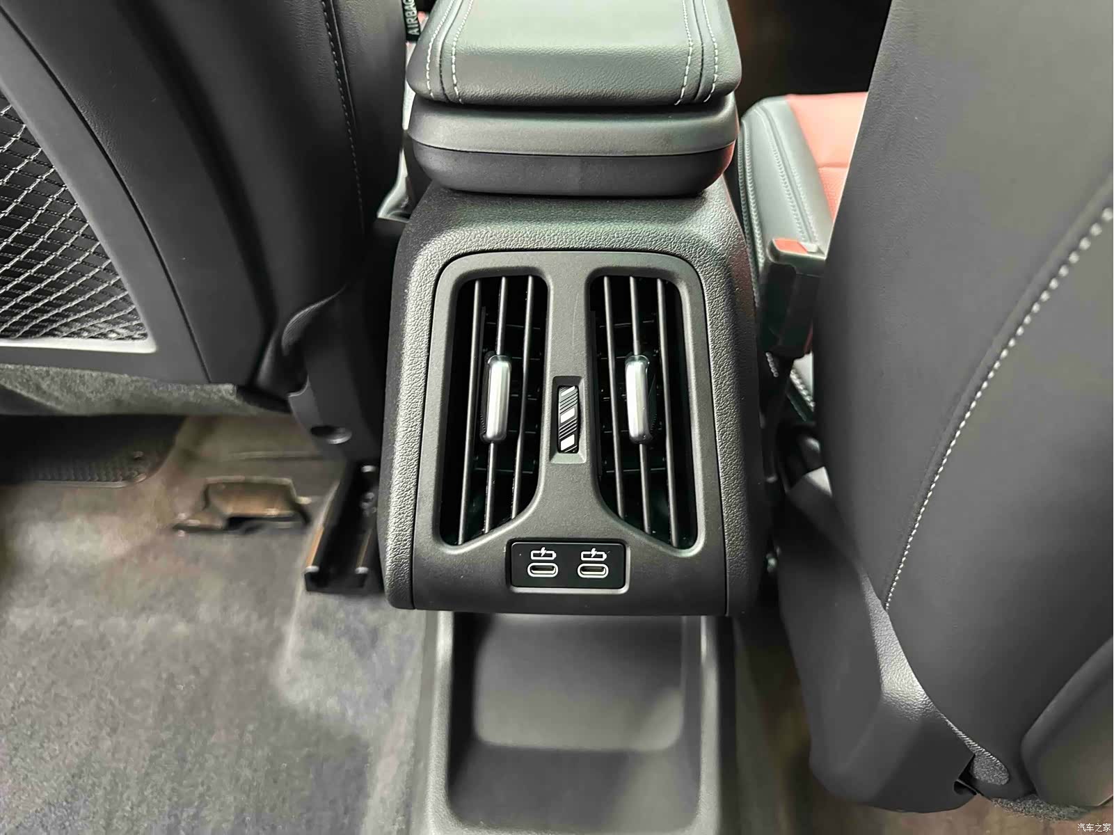 BMW X1, 2024 13