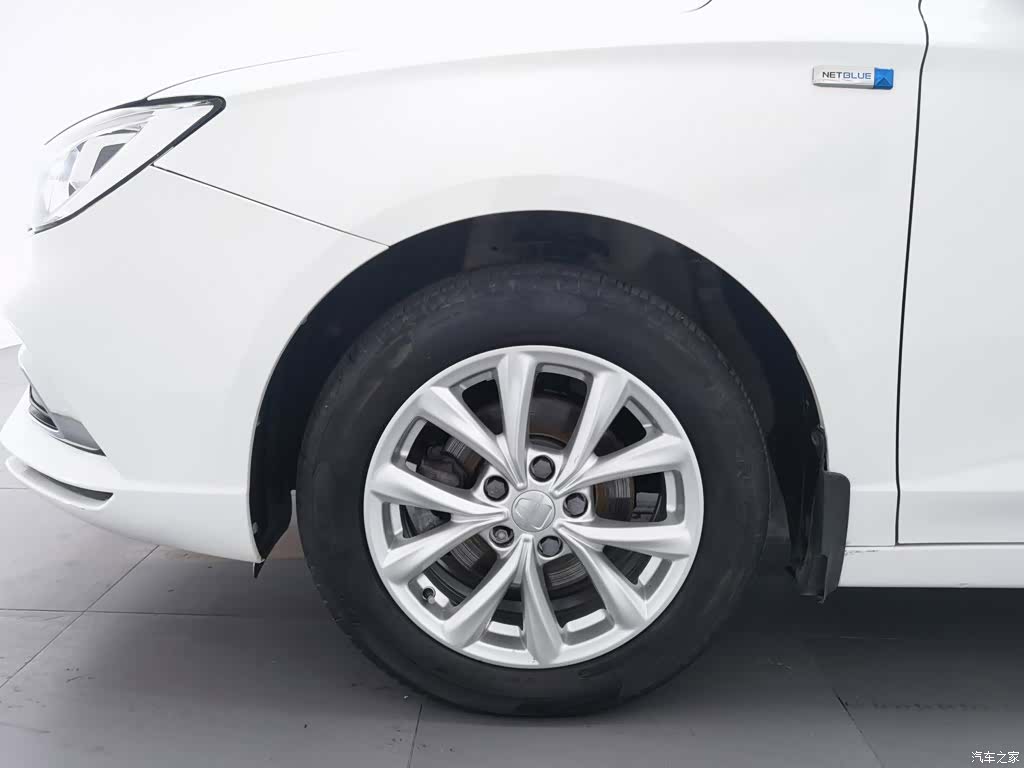 Roewe i5, 2019 17