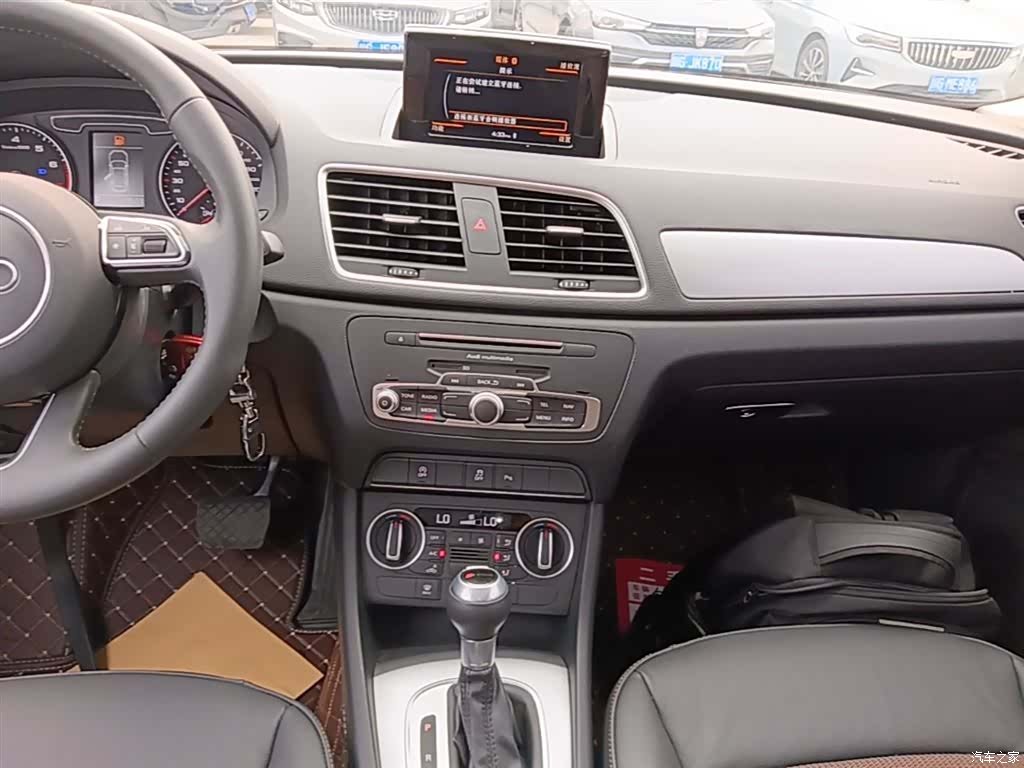 Audi Q3, 2019 13