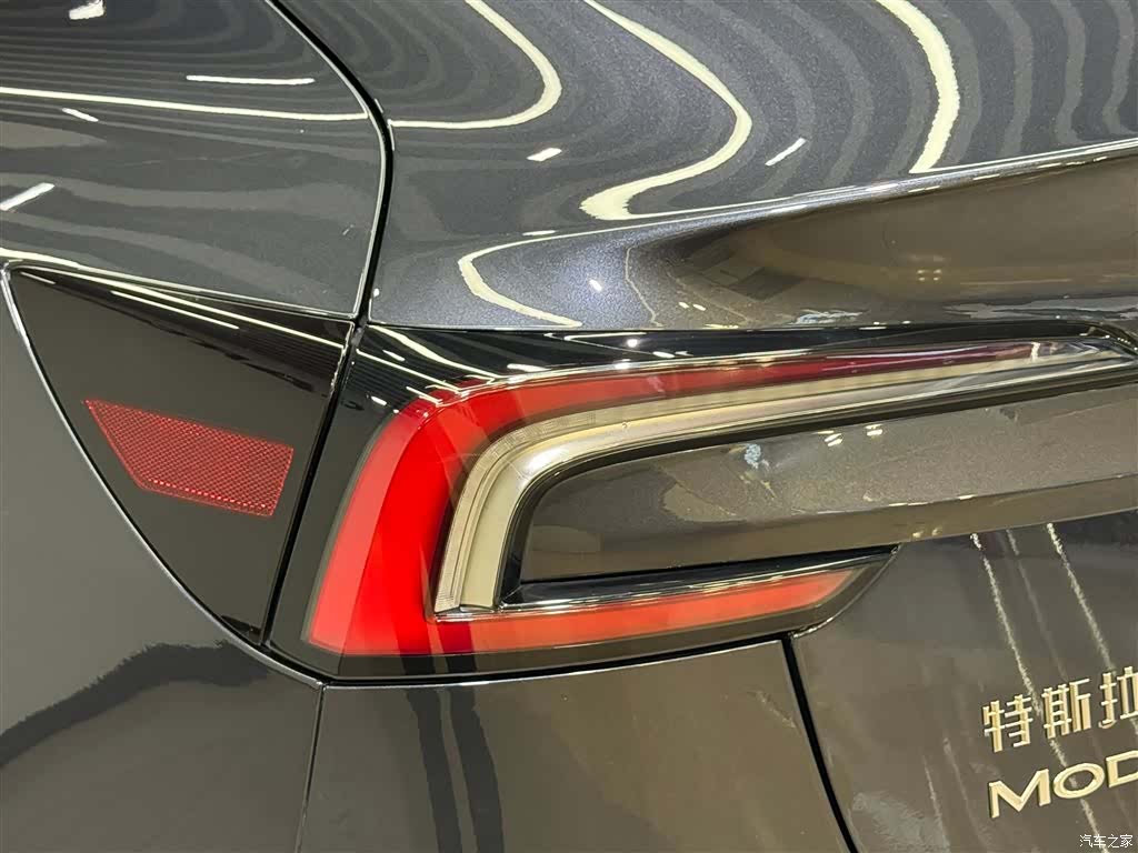Tesla Model 3, 2024 9