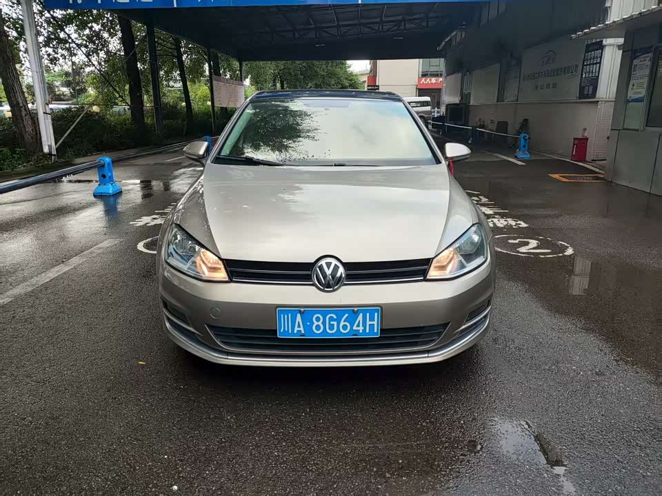 Volkswagen golf