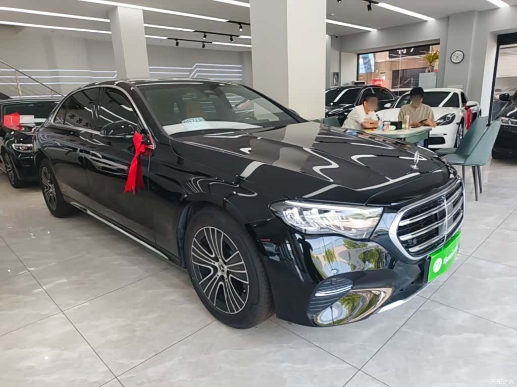 Mercedes-Benz E-Class, 2024 4