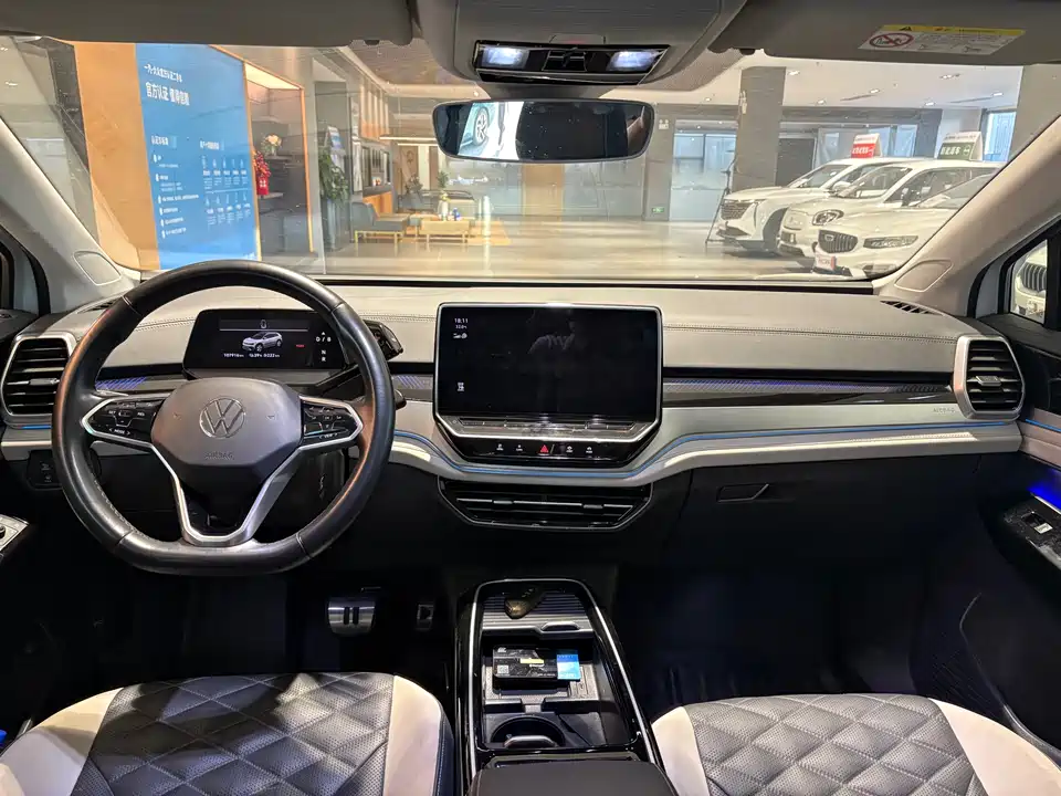 Volkswagen ID.6 CROZZ