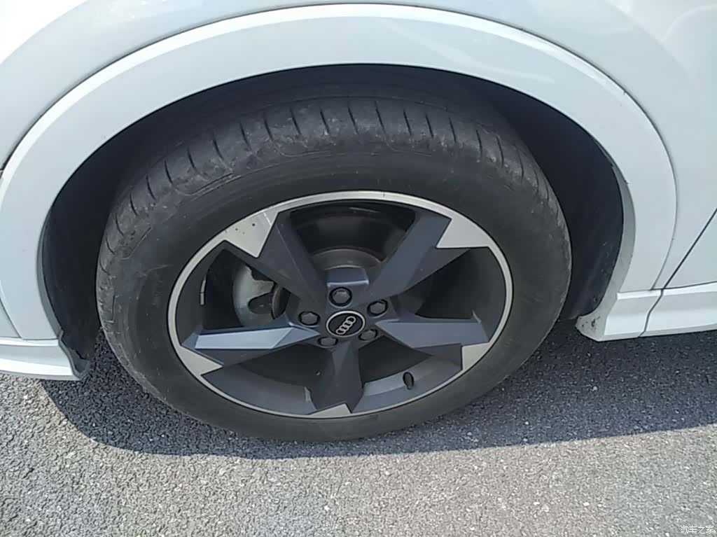 Audi Q3, 2023 23