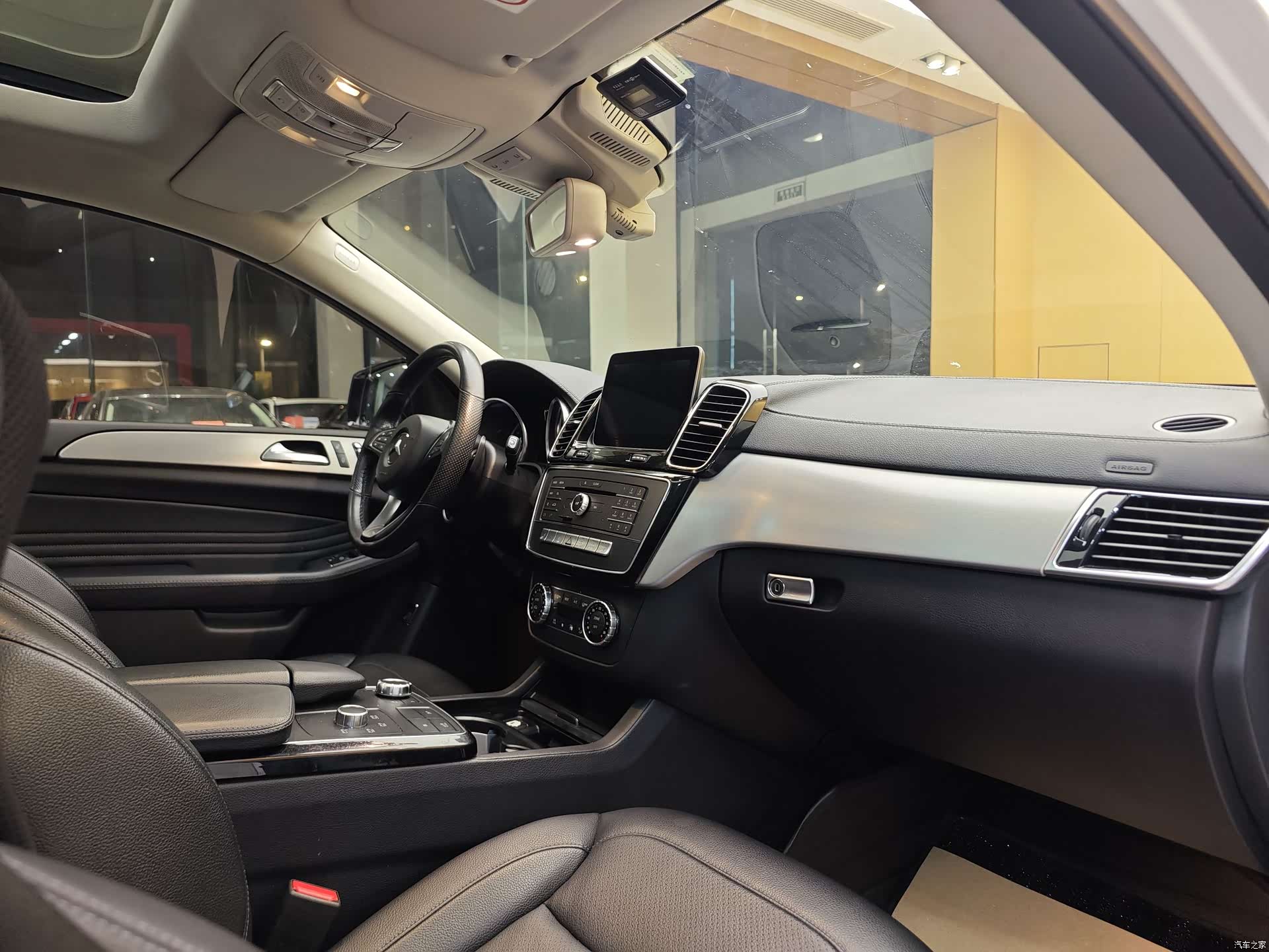 Mercedes-Benz GLE, 2018 33