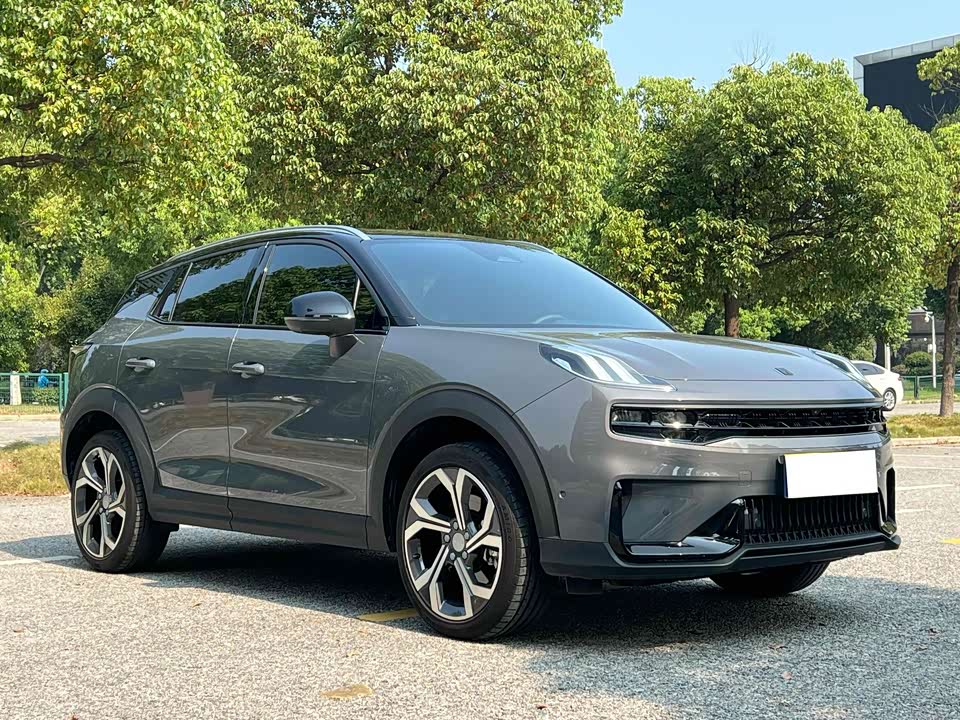 Lynk & Co 06 Lynk & Co 06