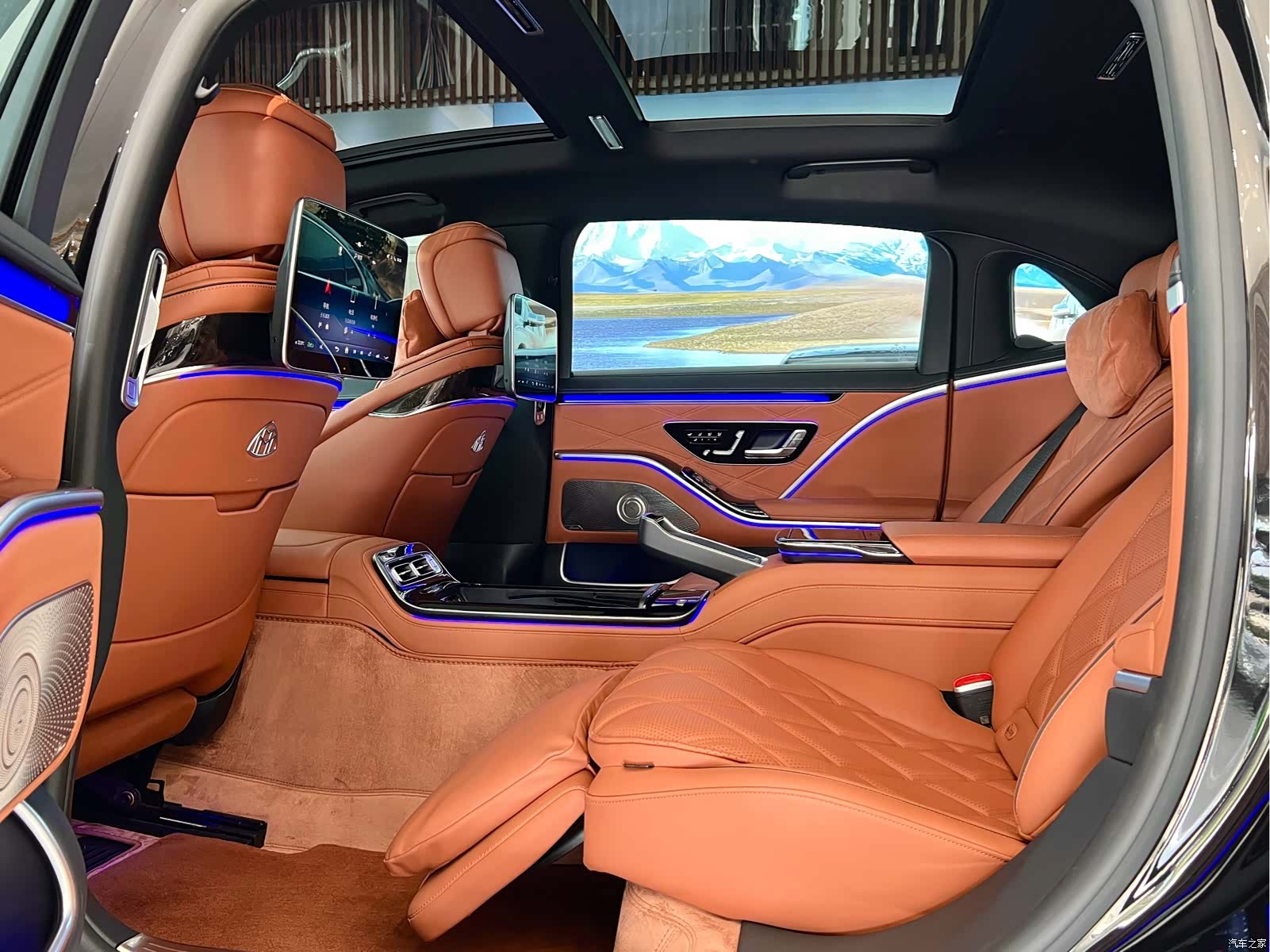 Maybach S-Class, 2023 10