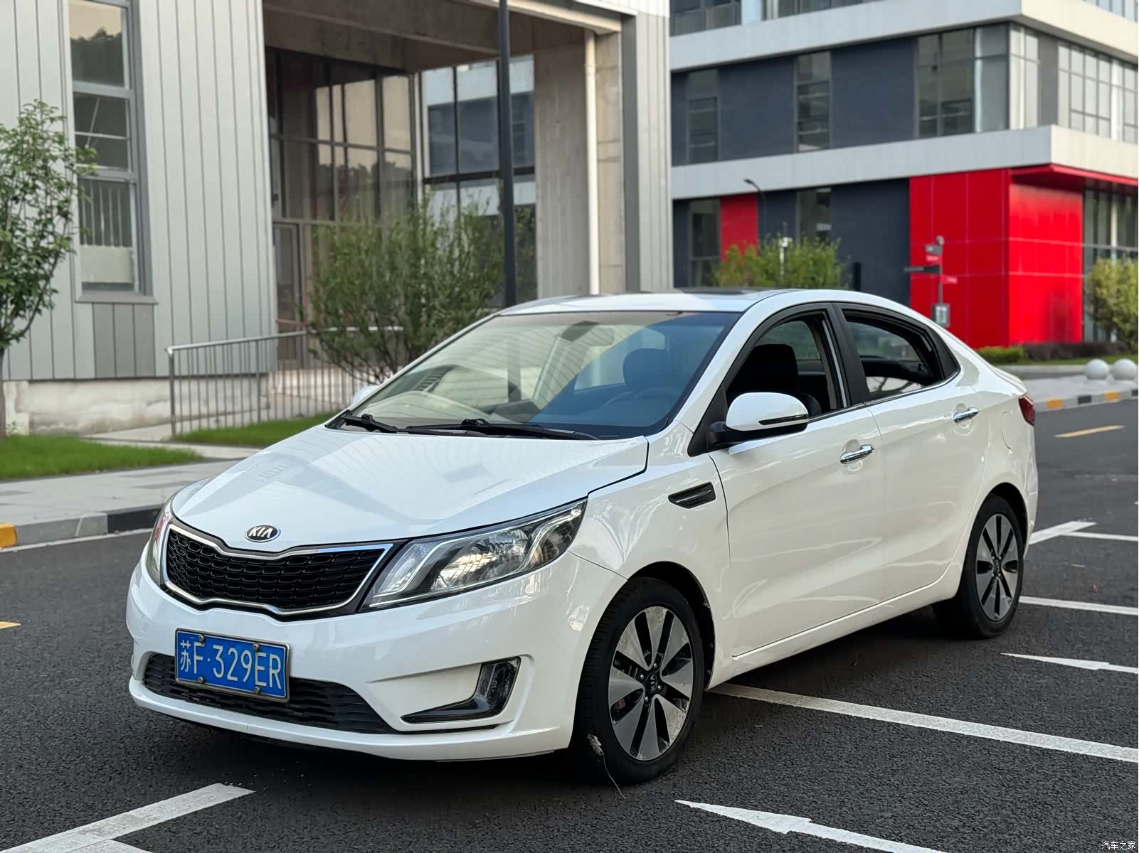 Kia K2, 2013 1