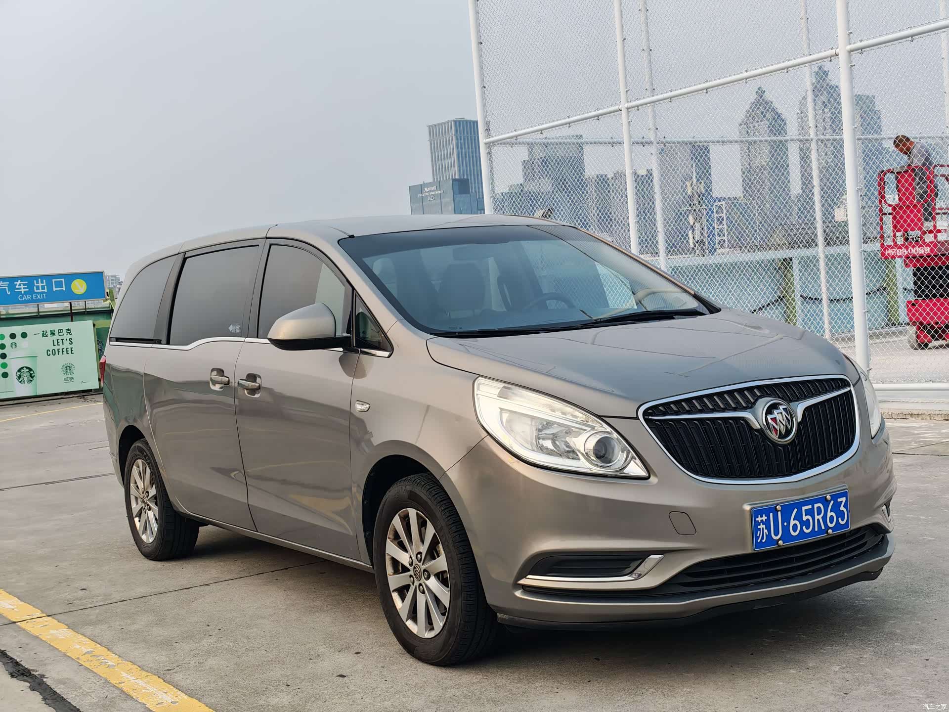 Buick GL8, 2018 1