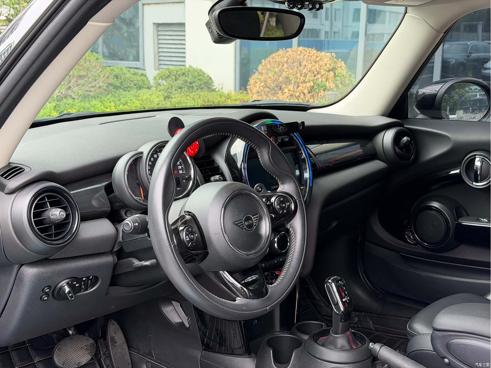 Mini Cooper, 2020 все фото
