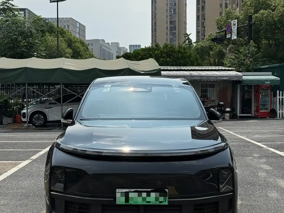 Li Auto Ideal L8