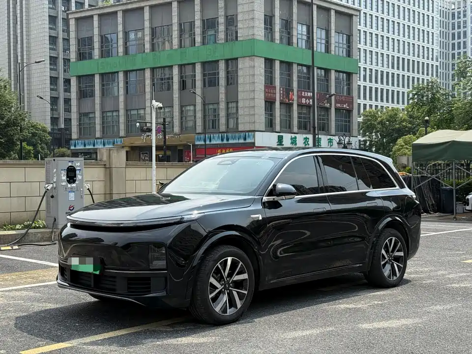 Li Auto Ideal L8