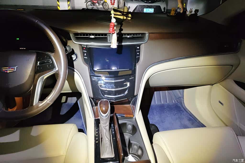 Cadillac XTS, 2016 13