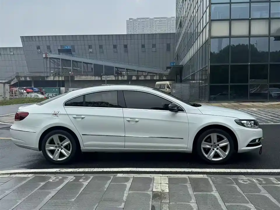 Volkswagen CC