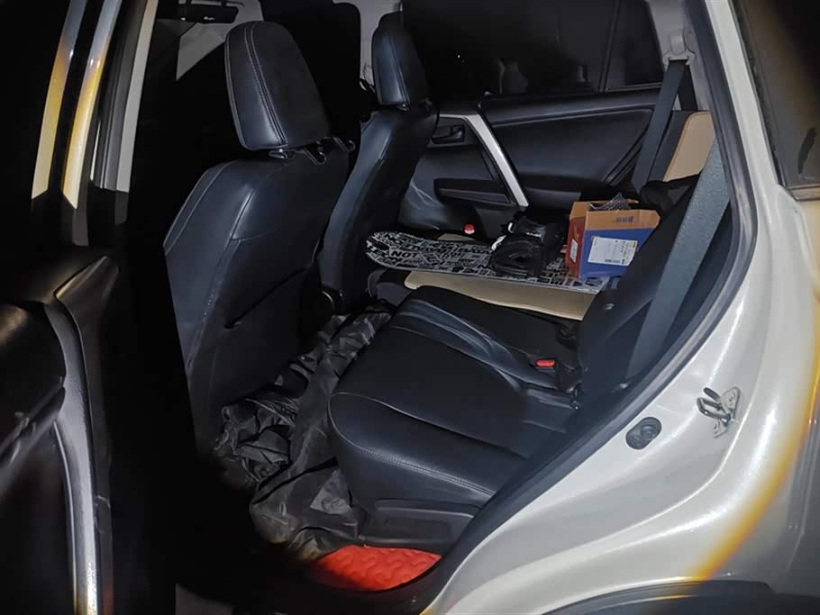 Toyota RAV4 Rongfang