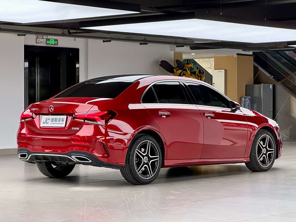 Mercedes-Benz Class A Mercedes-Benz Class A