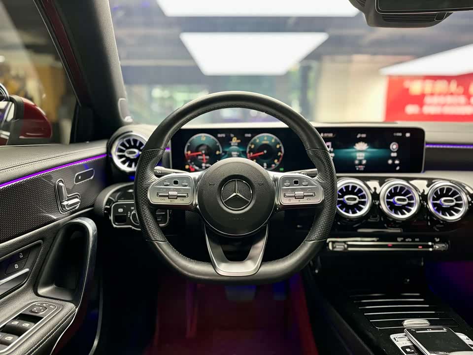 Mercedes-Benz Class A Mercedes-Benz Class A