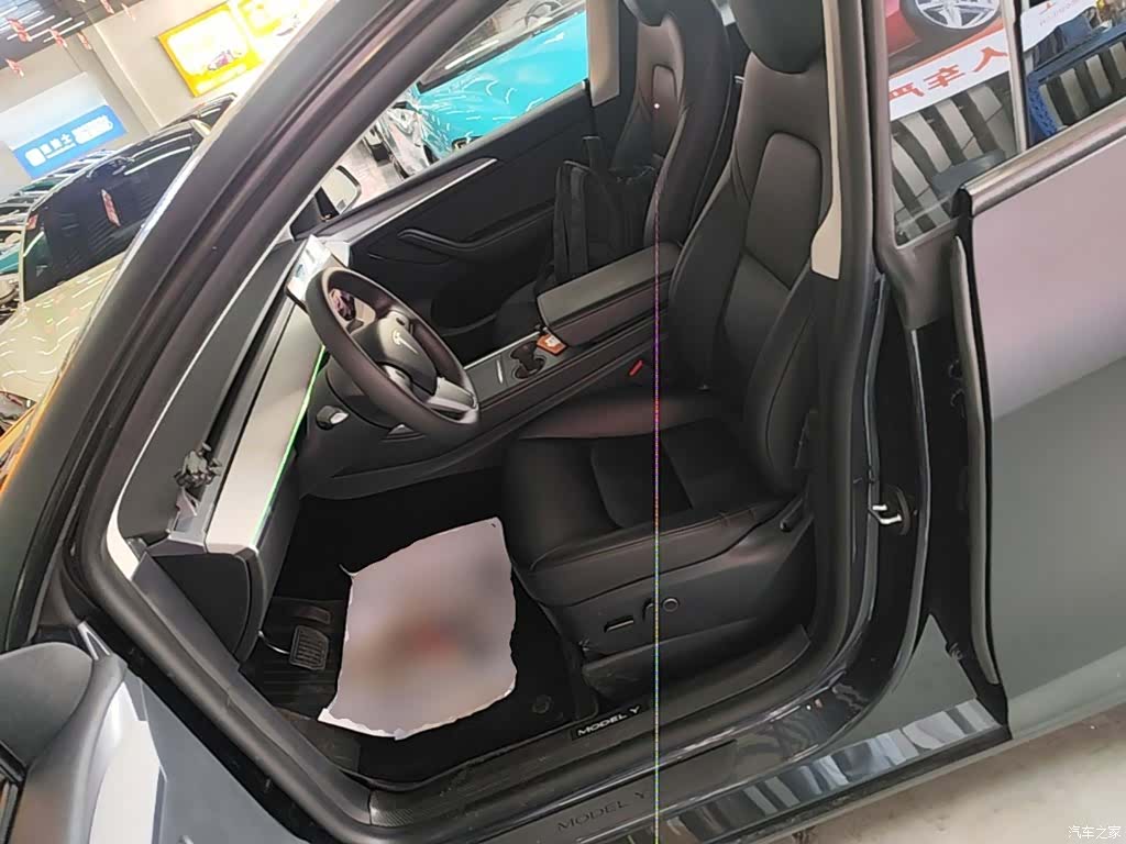 Tesla Model Y, 2024 15