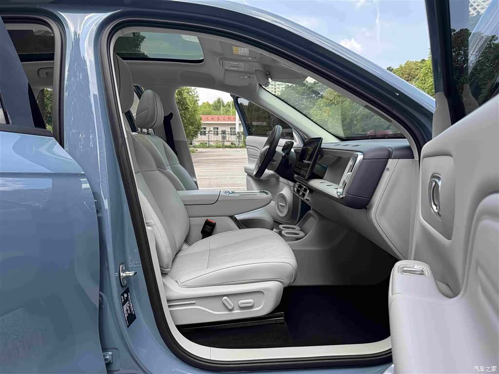 Leapmotor B10, 2025 17