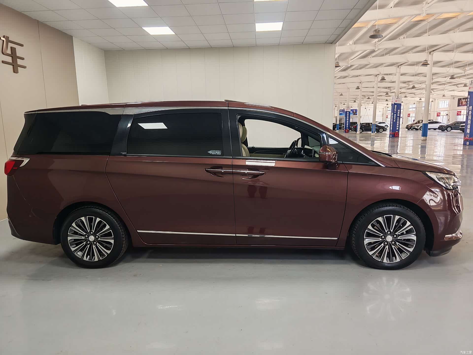 Buick GL8, 2021 7