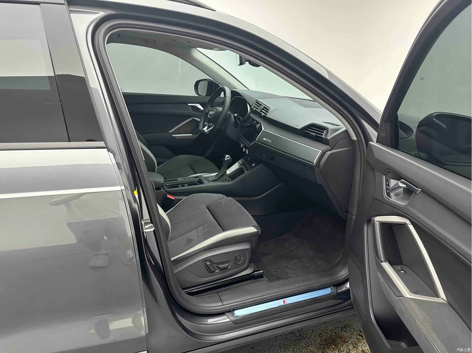 Audi Q3, 2022 7