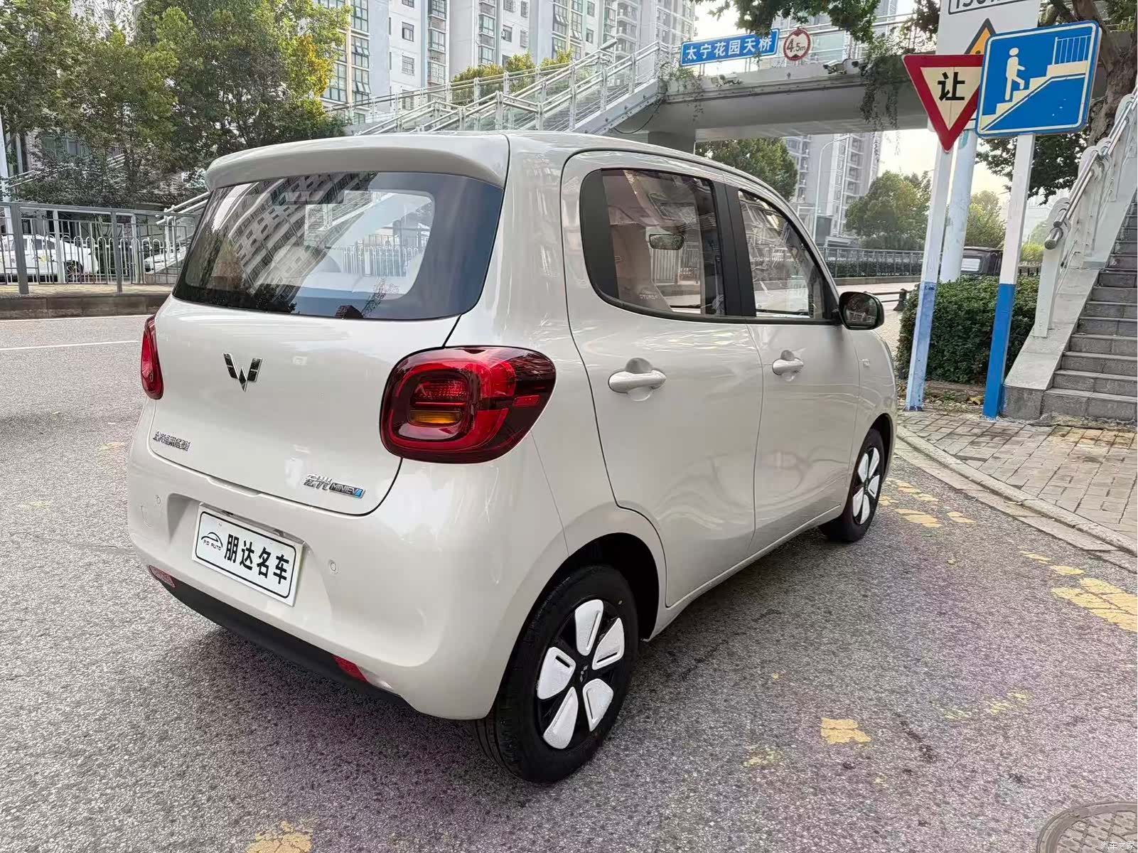 Wuling MINIEV, 2026 4