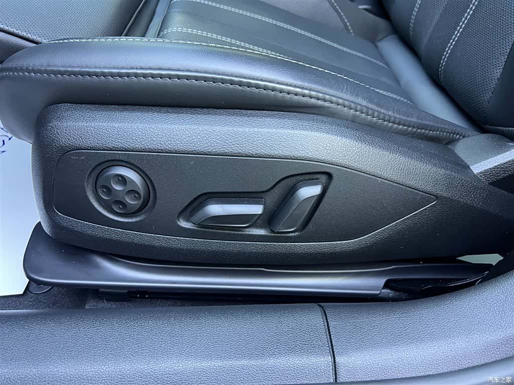 Audi A4L, 2023 18