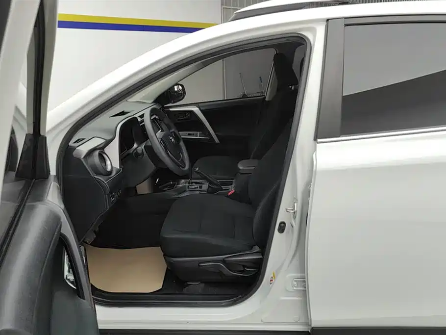 Toyota RAV4 Rongfang