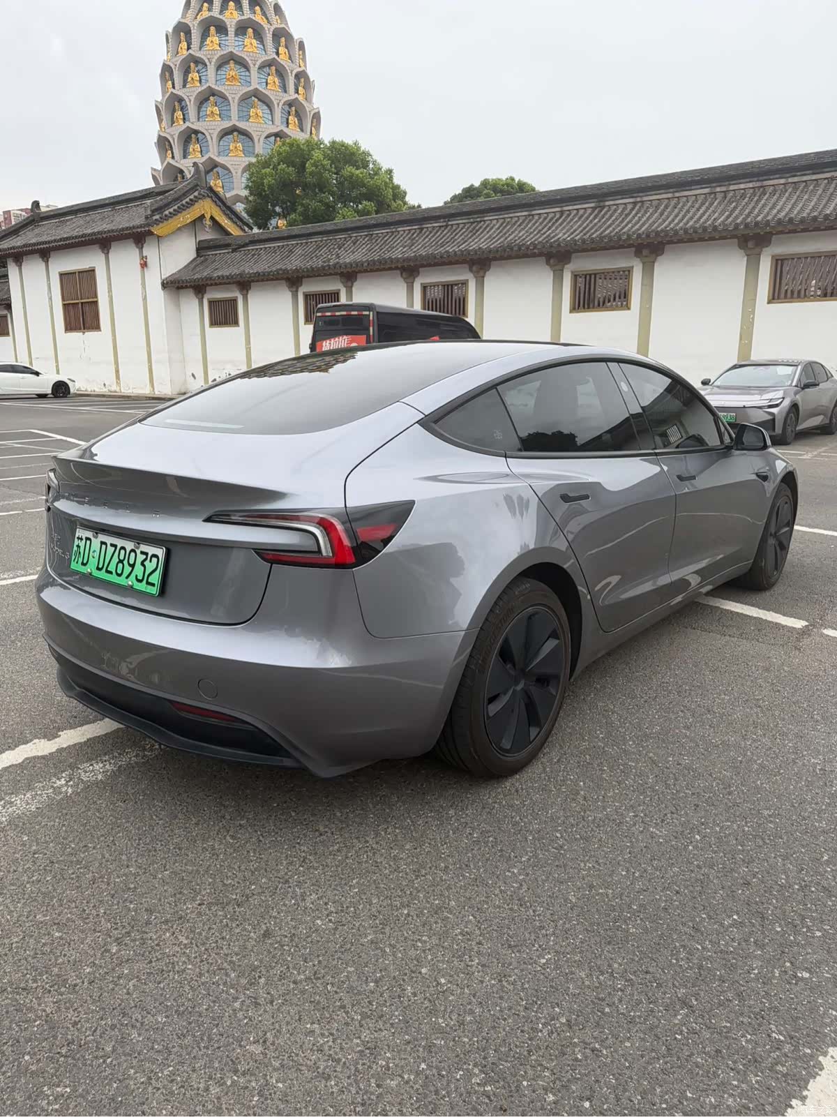 Tesla Model 3, 2025 4