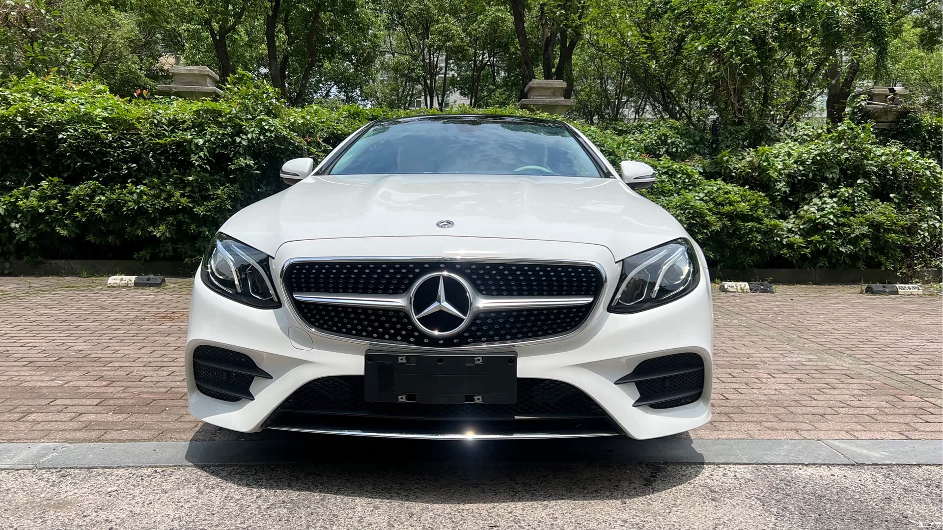 Mercedes-Benz E-Class, 2020 3