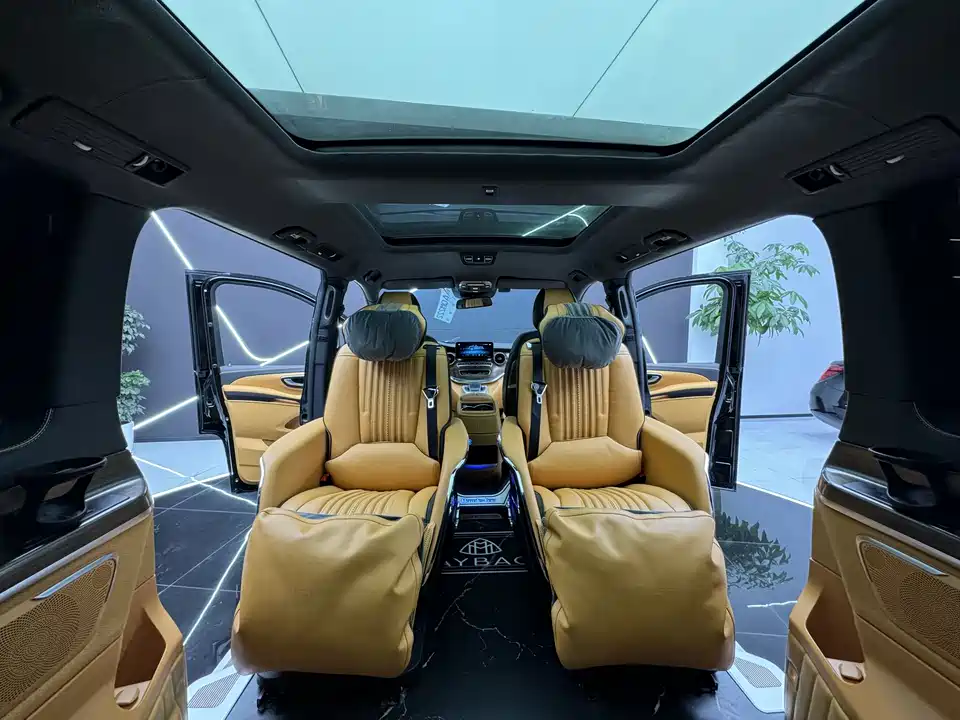 Mercedes-Benz V-class