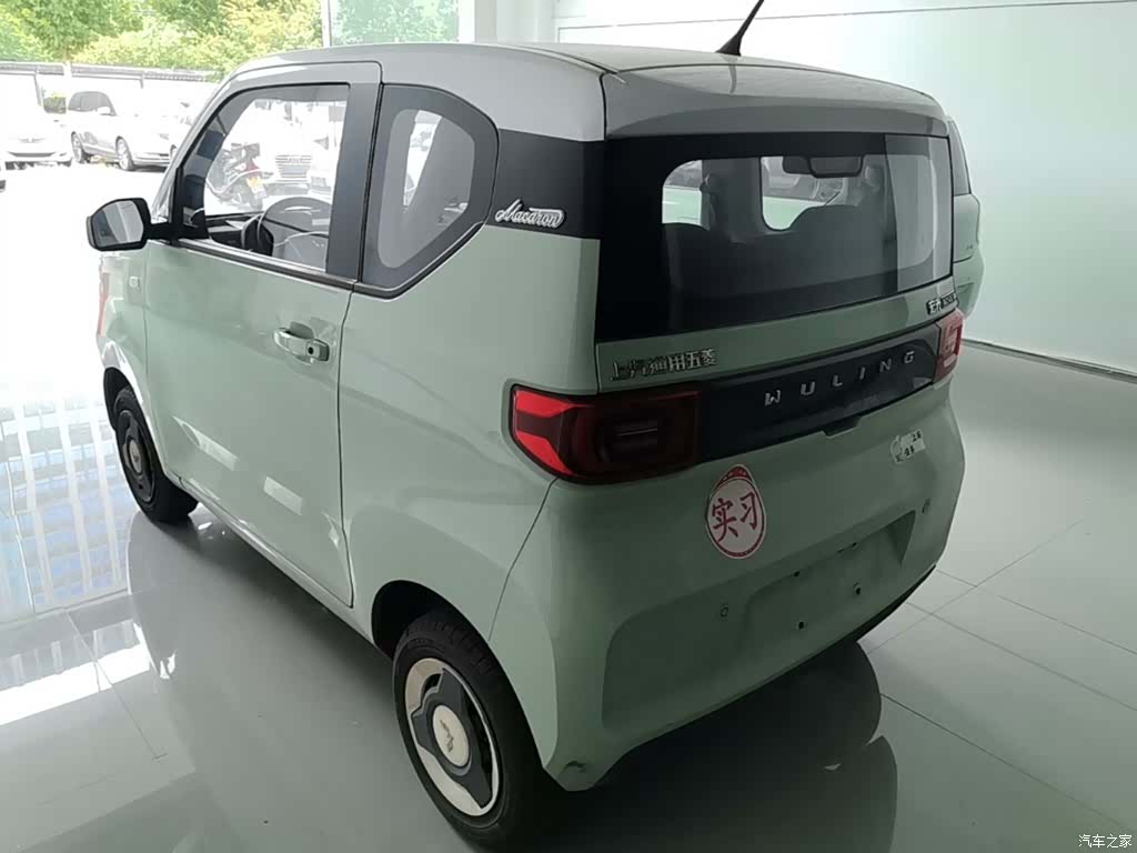 Wuling MINIEV, 2021 все фото