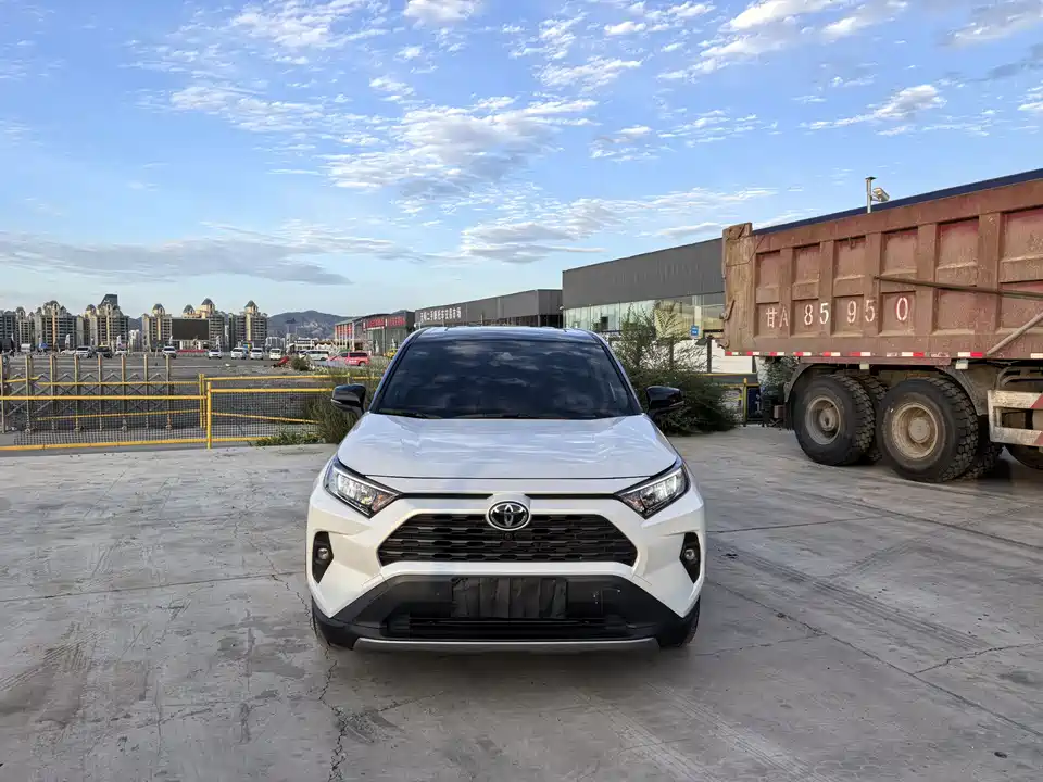 Toyota RAV4 Rongfang