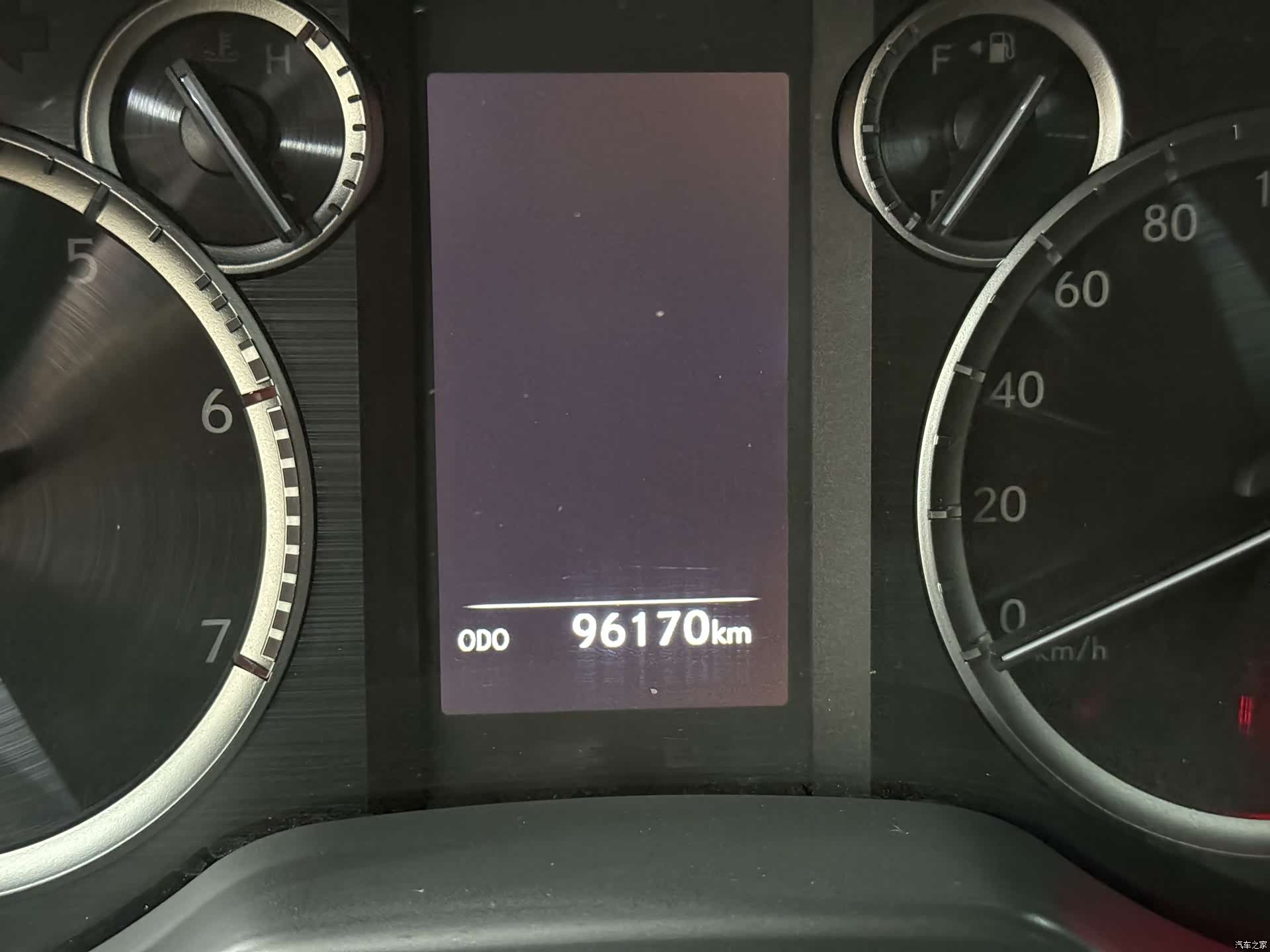 Lexus GX, 2020 19