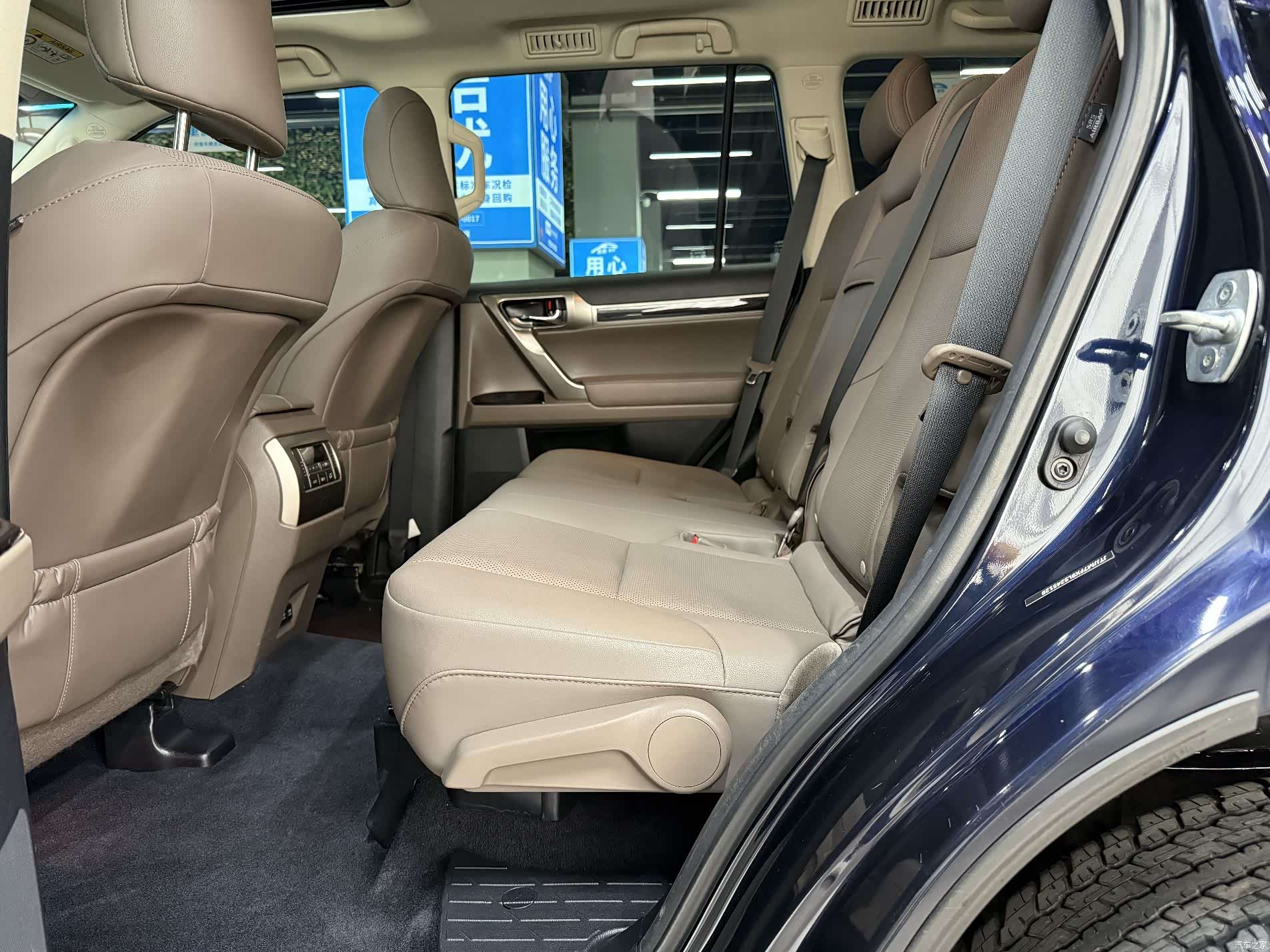 Lexus GX, 2020 11